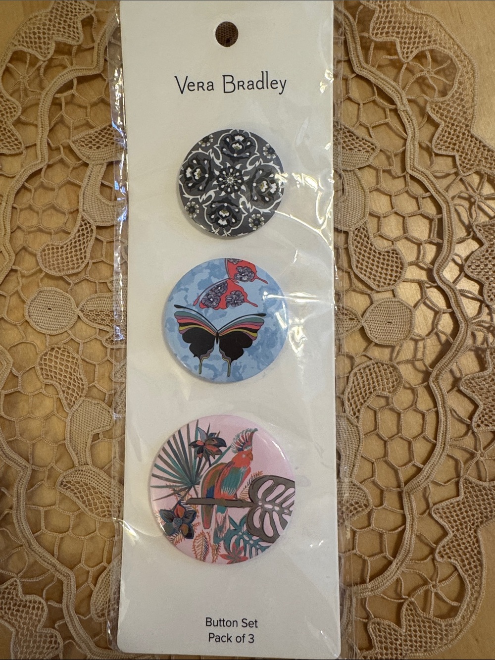 NIP Vera Bradley pack of 3 decorative button pin set- great stocking stuffer!